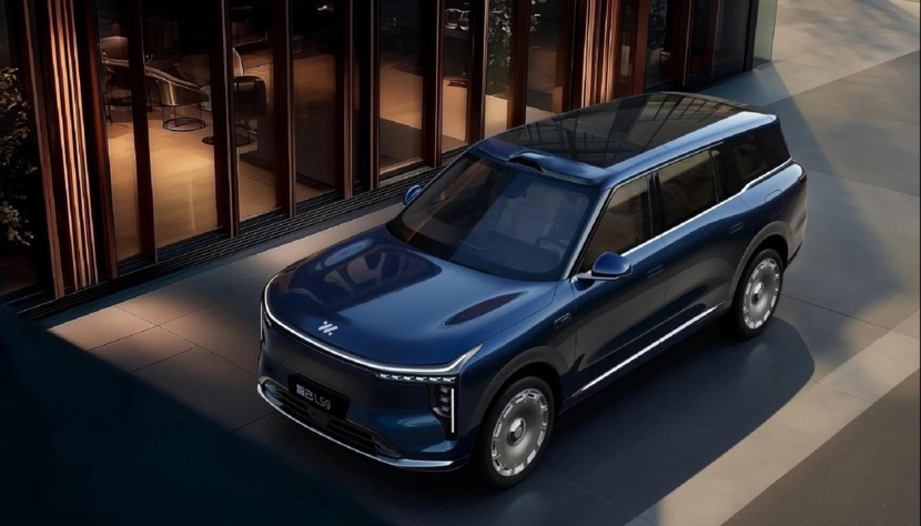 上汽旗舰·智己LS9开启预售，重塑30万级大六座SUV标杆