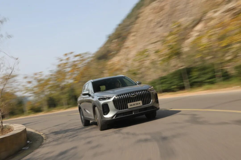 燃擎盛世 智启新篇！瑞虎9X重塑燃油车智慧进化新标杆