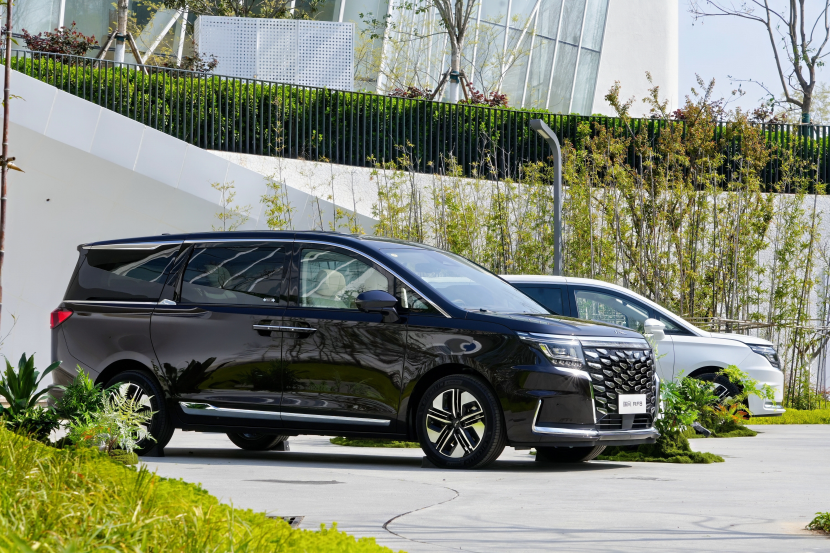 与水木年华共话25周年，瑞风RF8悦享系列焕新上市